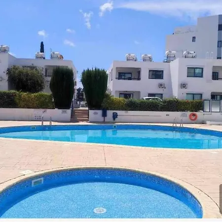 Apartment Modern 3 Bedroom Penthouse Paphos
