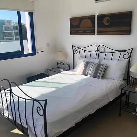 Modern 3 Bedroom Penthouse